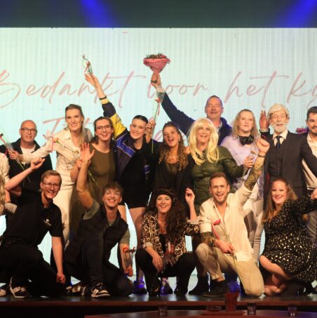 Bekijk deze afbeelding van Een theatergroep die al ruim *78 jaar* bestaat op Theatergroep Uit & Thuis